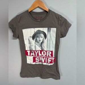 Taylor Swift Kids T-Shirt - Youth Small